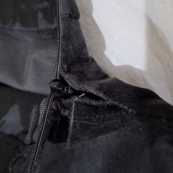 Gucci gray flare leg pants with belt pattern etche - Picture 12 of 12